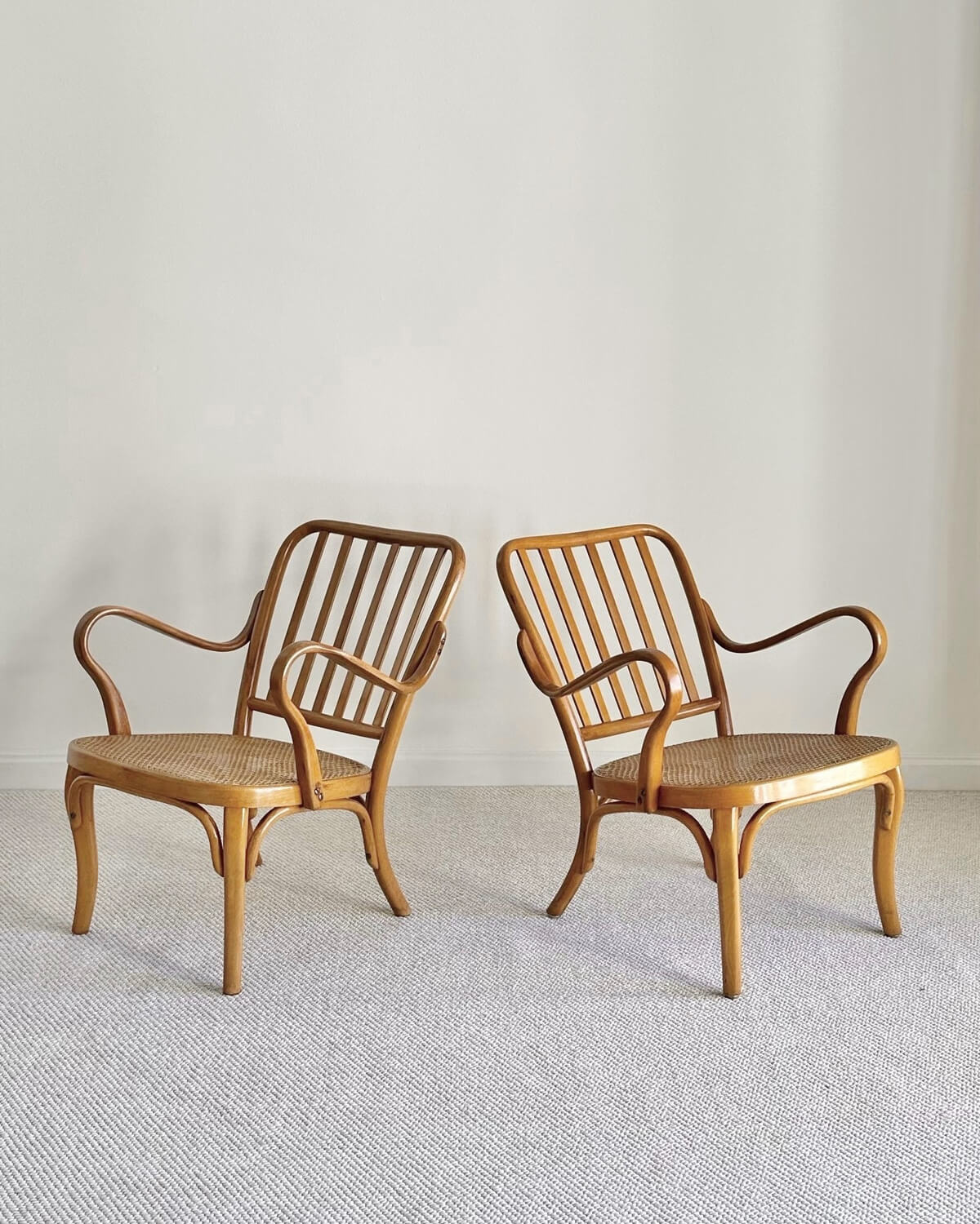 thonet1.jpg