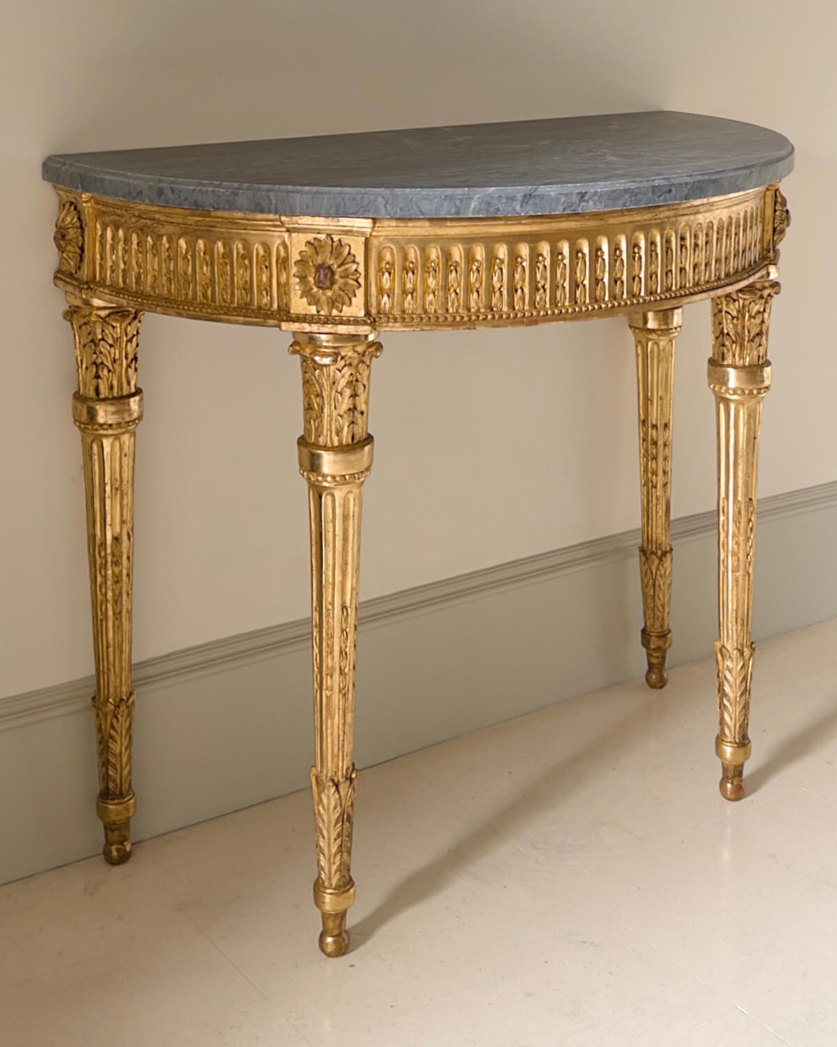 Consola_Louis_XVI_1
